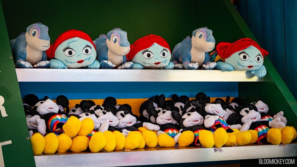Going Out of Business Vibes: Generic Plush Prizes Replace Most